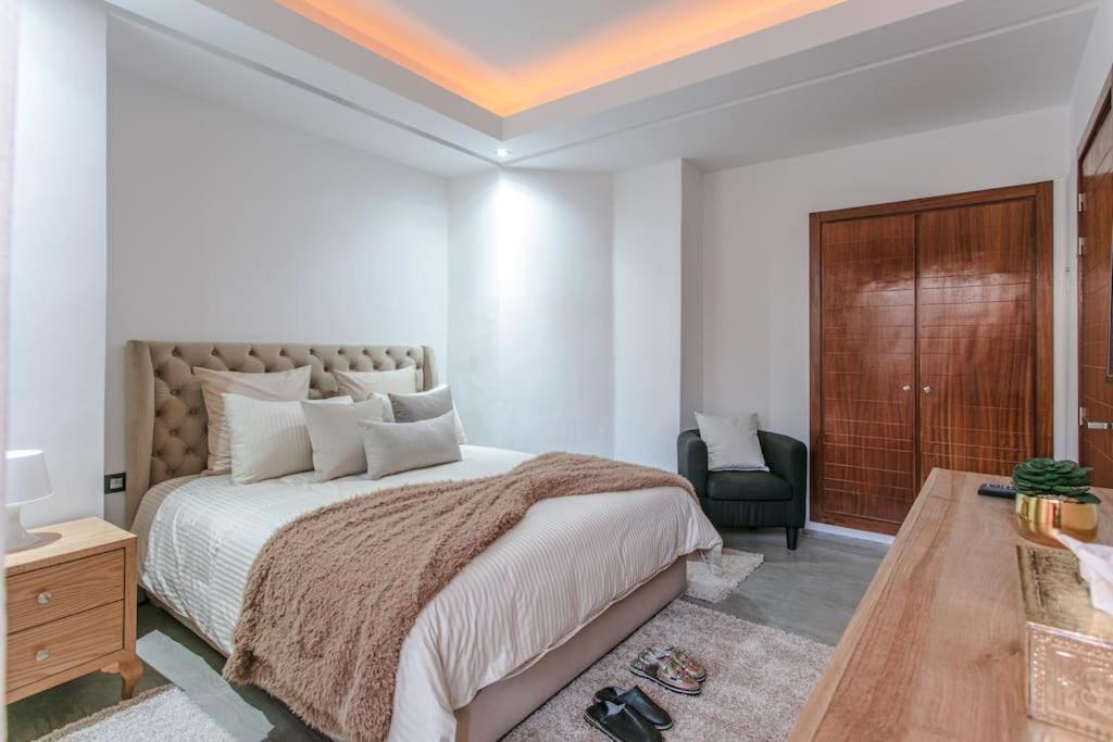 Luxury Refuge - Marrakech Centre Apartment Marrakesh Bagian luar foto